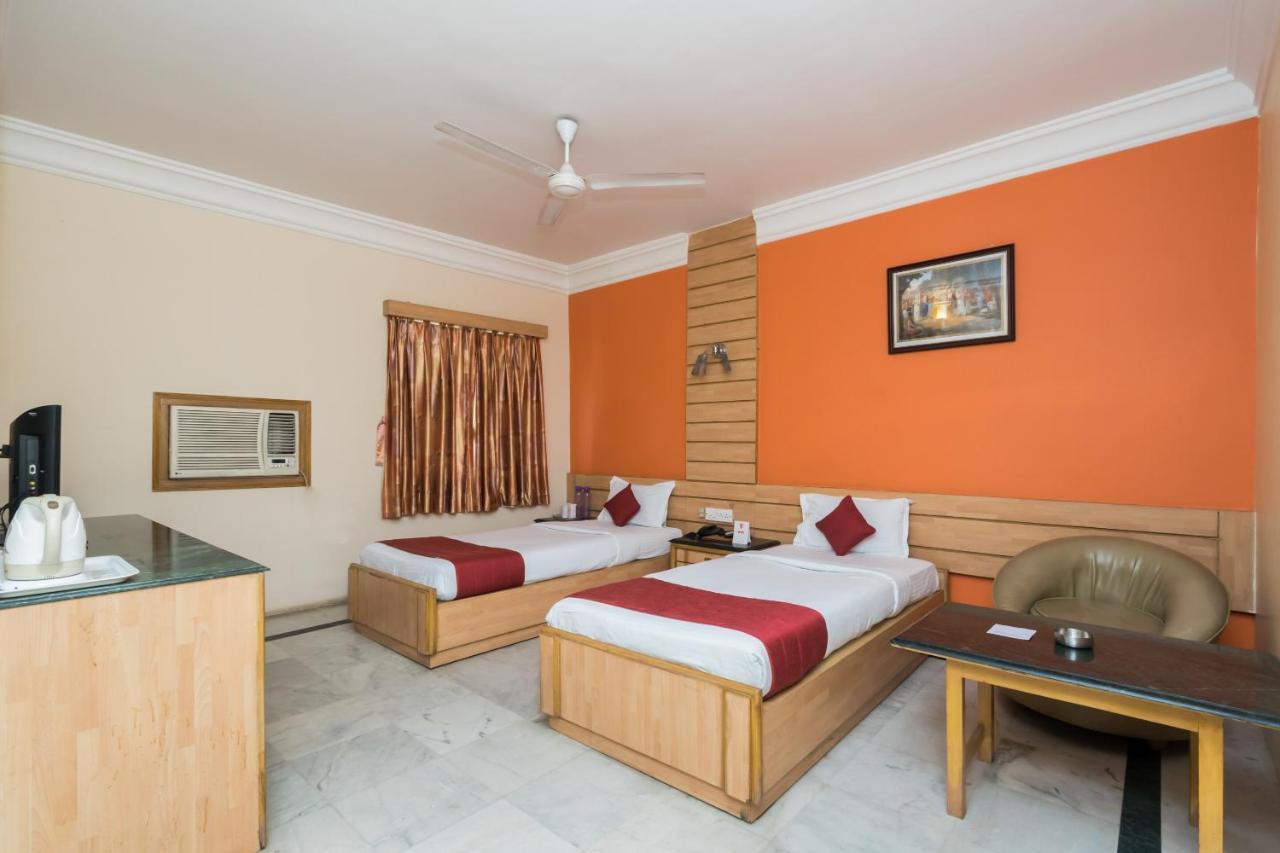 Kings Crown Vip Road Hotell Kolkata Eksteriør bilde