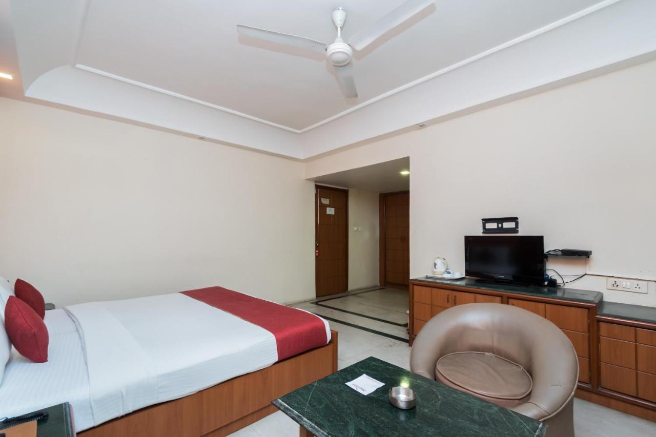 Kings Crown Vip Road Hotell Kolkata Eksteriør bilde