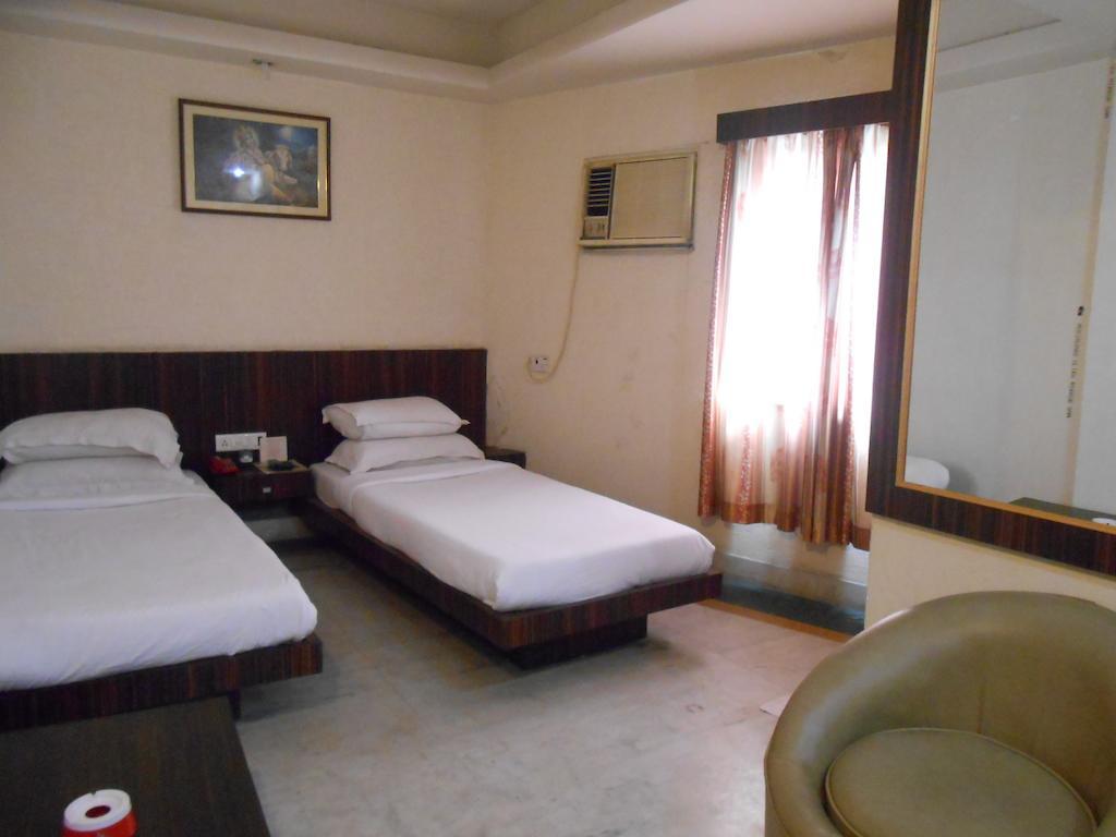 Kings Crown Vip Road Hotell Kolkata Eksteriør bilde